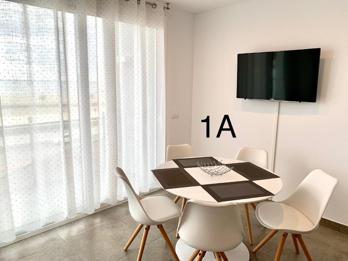 Edifici Valeria Apartment Empuriabrava Bagian luar foto