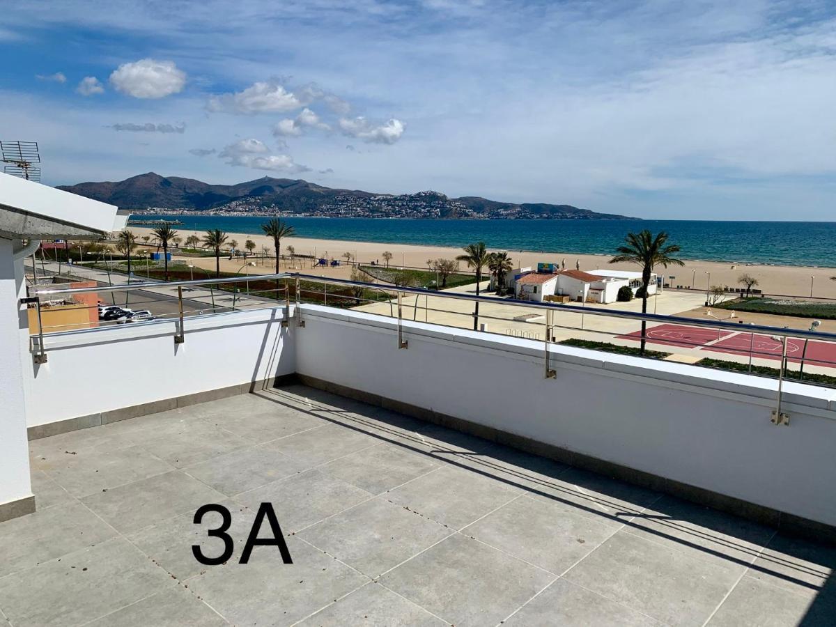 Edifici Valeria Apartment Empuriabrava Bagian luar foto