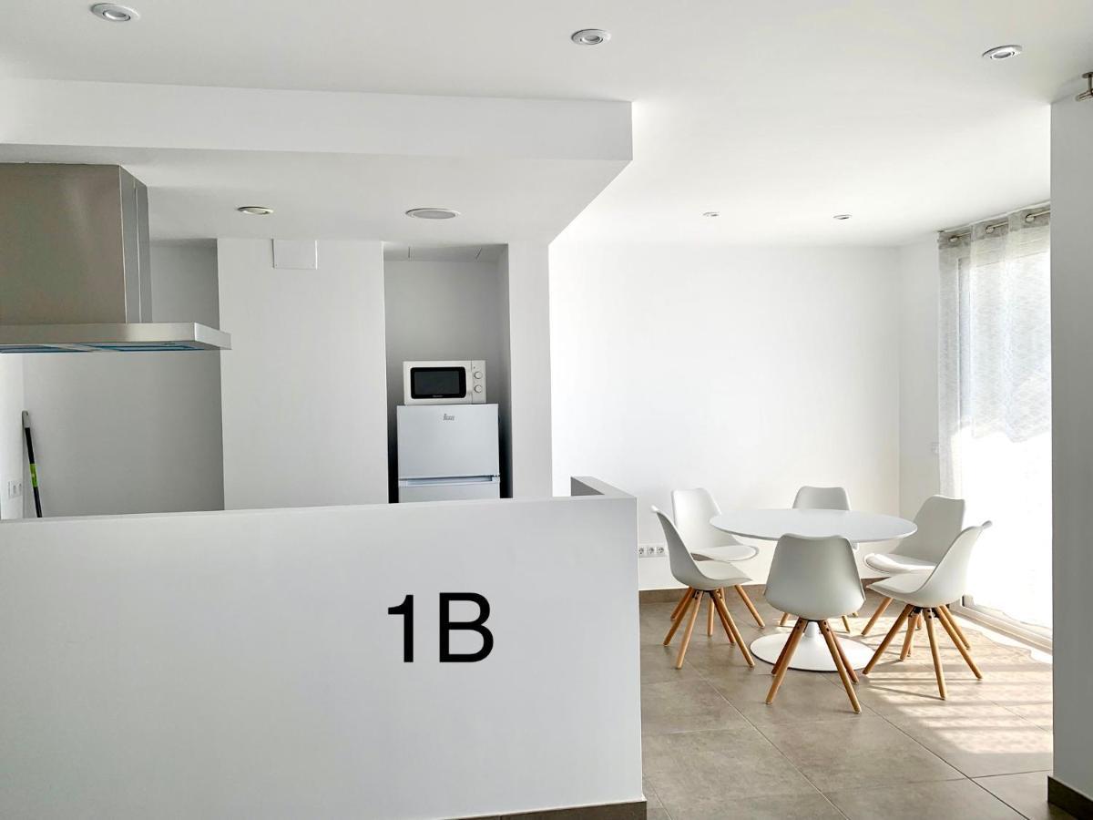 Edifici Valeria Apartment Empuriabrava Bagian luar foto