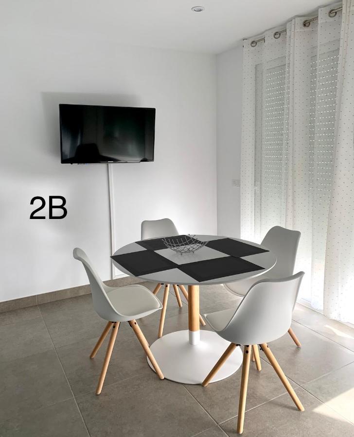 Edifici Valeria Apartment Empuriabrava Bagian luar foto