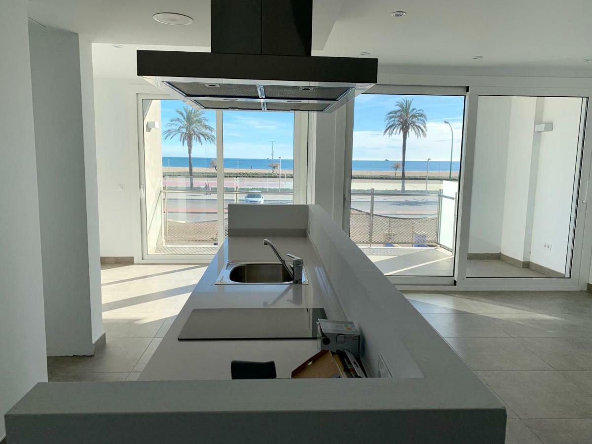 Edifici Valeria Apartment Empuriabrava Bagian luar foto
