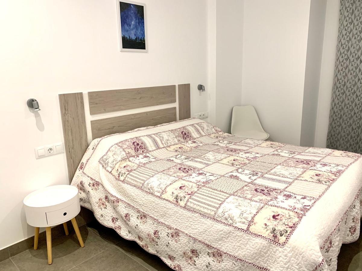 Edifici Valeria Apartment Empuriabrava Bagian luar foto